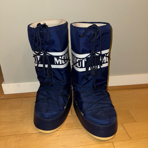 Barely worn mens Moon Boots - Picture 4 of 10